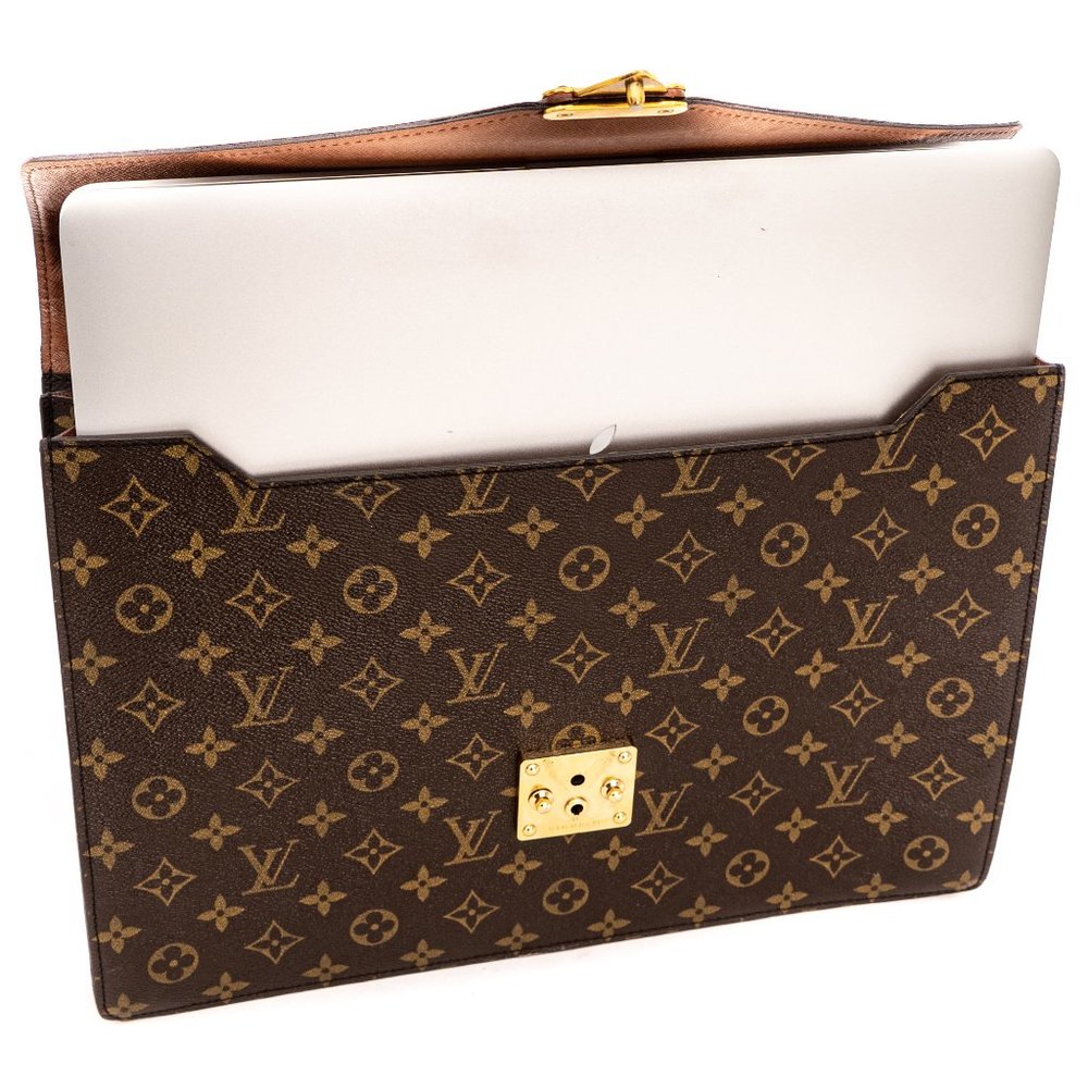 🎉HOST PICK! 🍾LOUIS VUITTON Macbook Briefcase - Picture 15 of 16